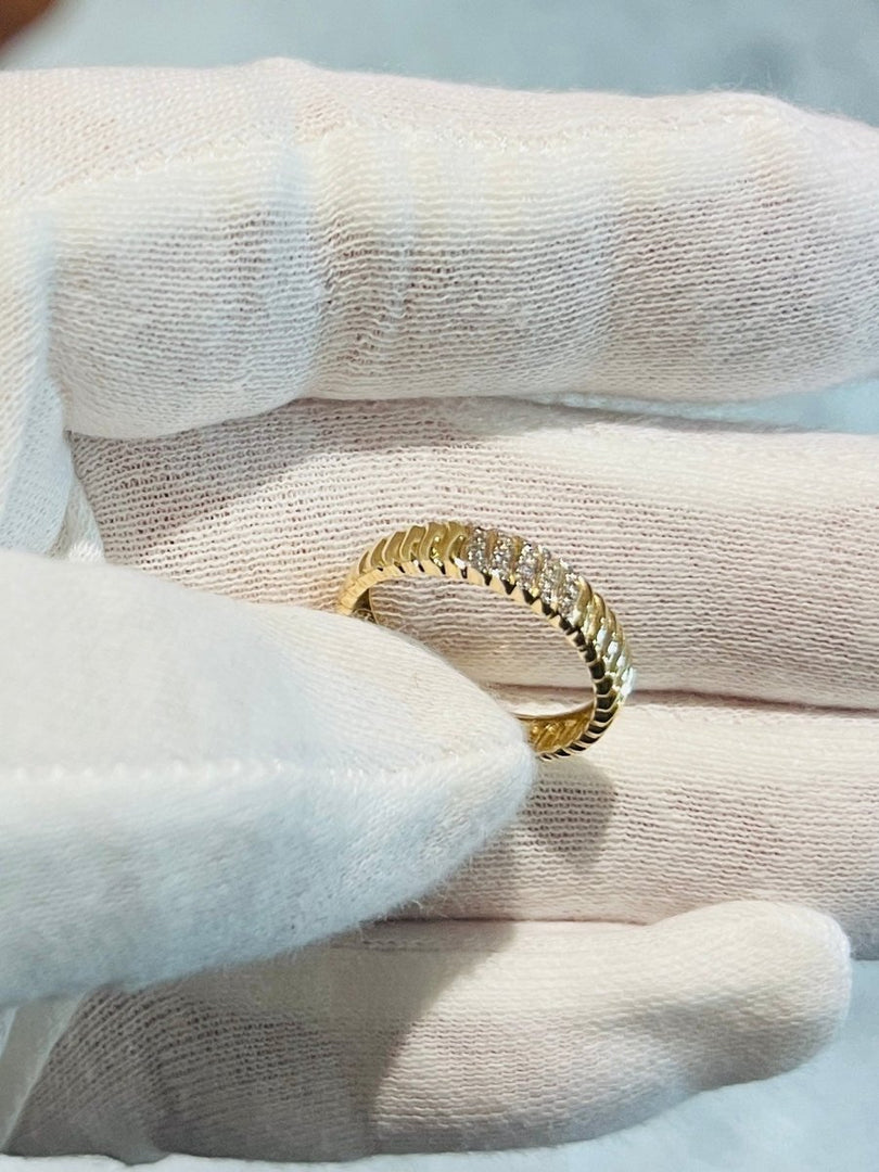 Ribbed Diamond Ring - Melody Lee Jewelry