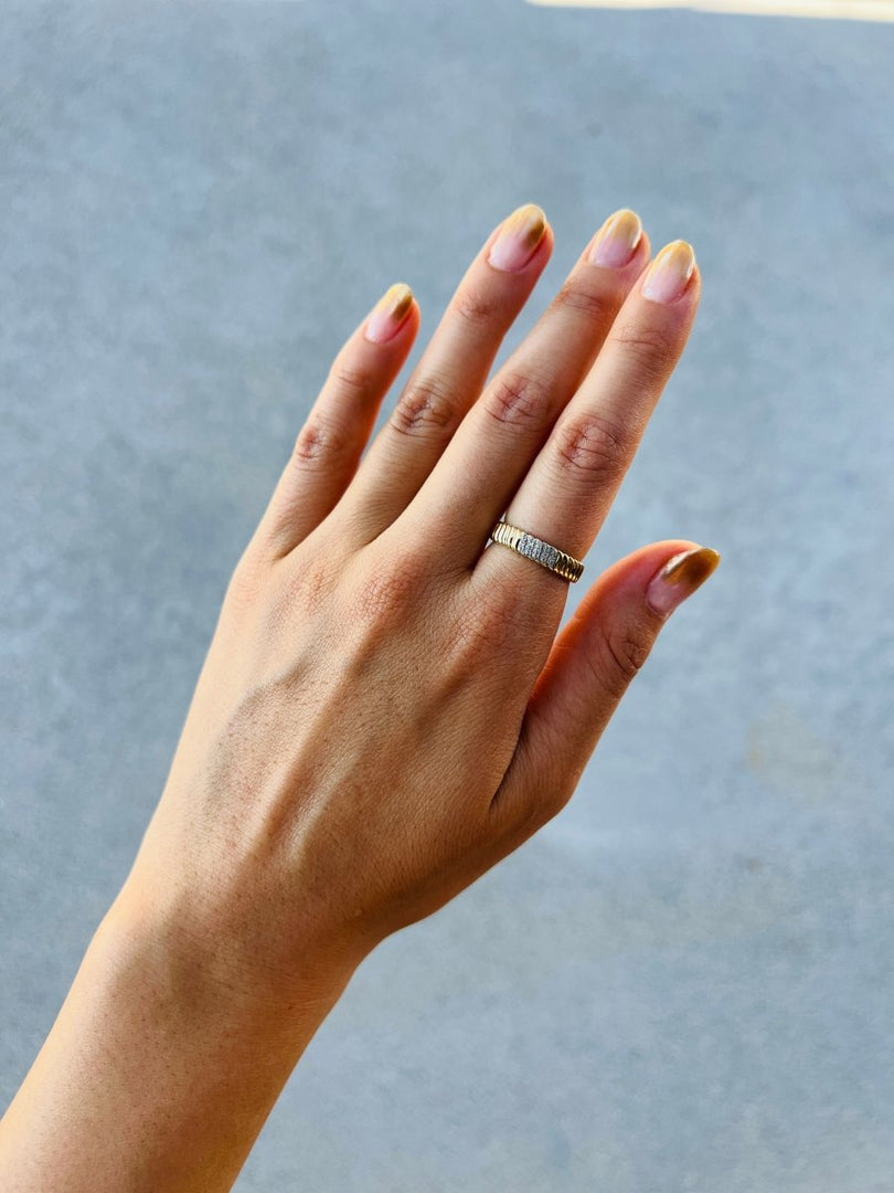 Ribbed Diamond Ring - Melody Lee Jewelry